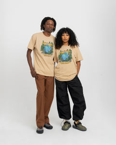 shop feel the earth breathe globe tee inspired by our national parks | khaki