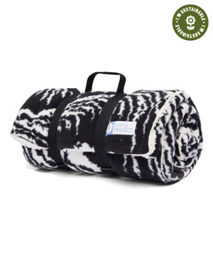 eco-friendly fleece throw inspired by acadia national park | black